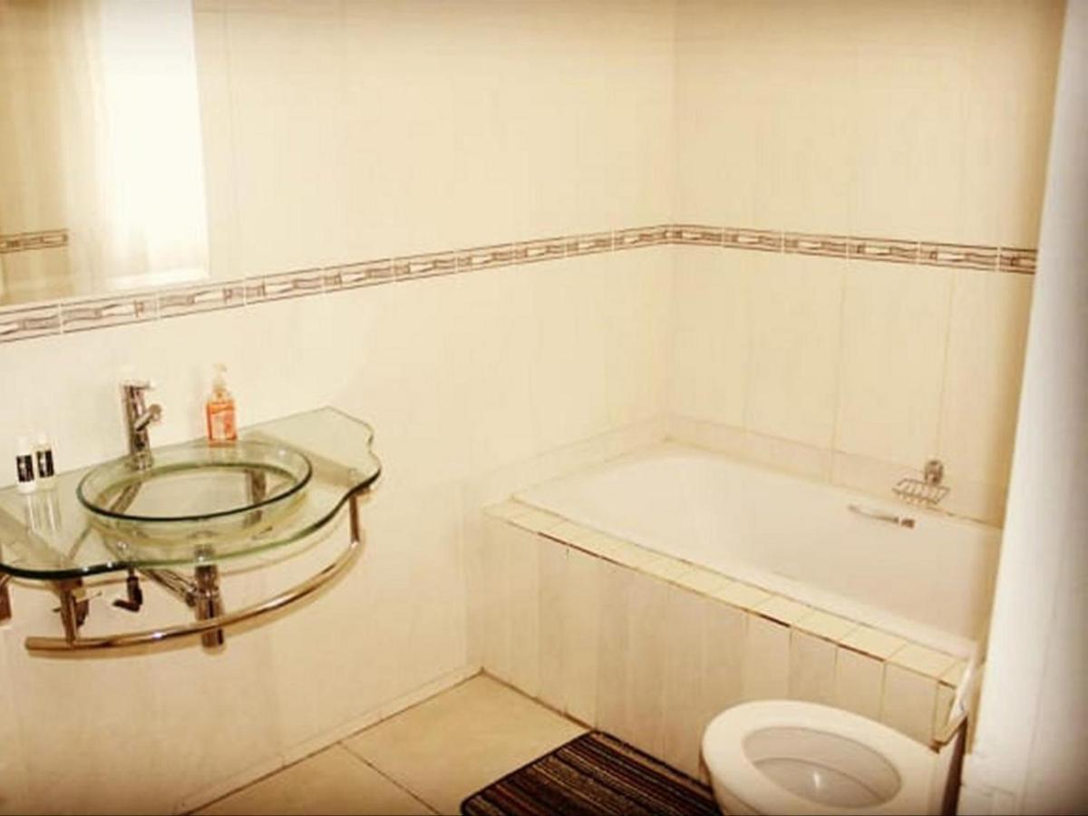 Moshitametsi Guesthouse 肯普顿帕克 外观 照片