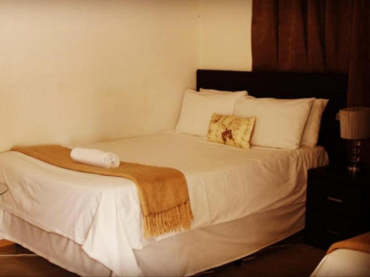Moshitametsi Guesthouse 肯普顿帕克 外观 照片