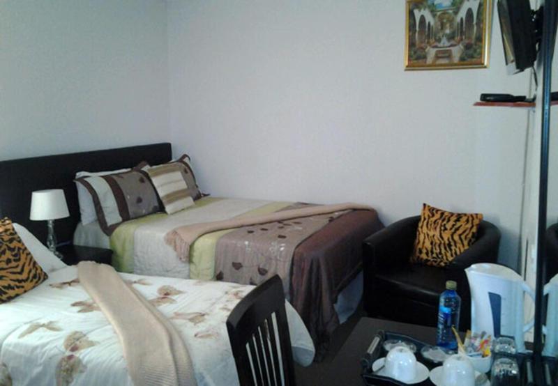 Moshitametsi Guesthouse 肯普顿帕克 外观 照片