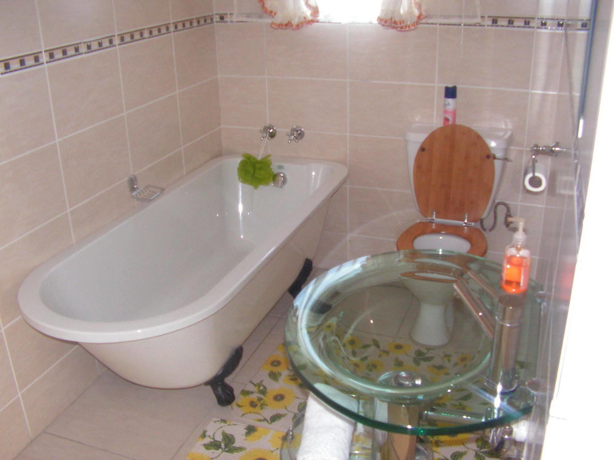 Moshitametsi Guesthouse 肯普顿帕克 外观 照片